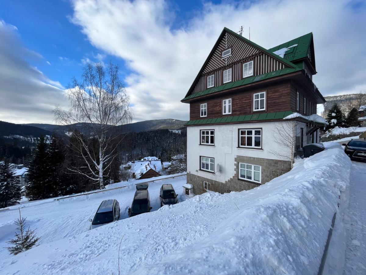 Astoria Inn Špindlerŭv Mlýn المظهر الخارجي الصورة